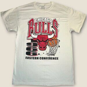 Chicago Bulls “Est. 1966” Ultra Game T-Shirt – White (Size M, Fits Like L)